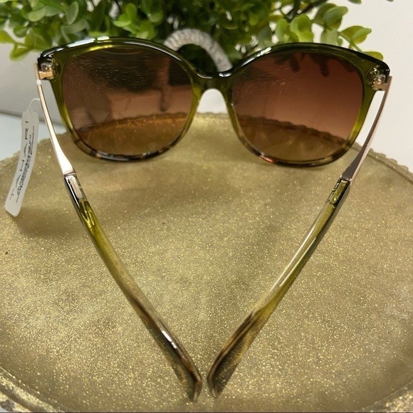 Tahari by Elie Tahari Oversized Slight Cat Eye Sunglasses, Honey Tortoise/Gold - Picture 7 of 10